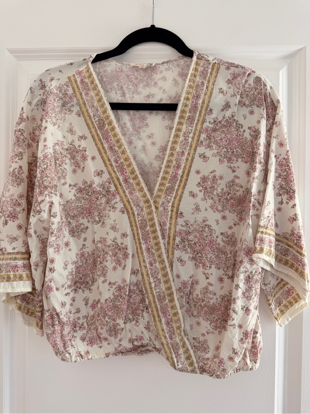 Mystree Floral V-Neck Tunic in Cream and Dusty Pink with Gold Trim